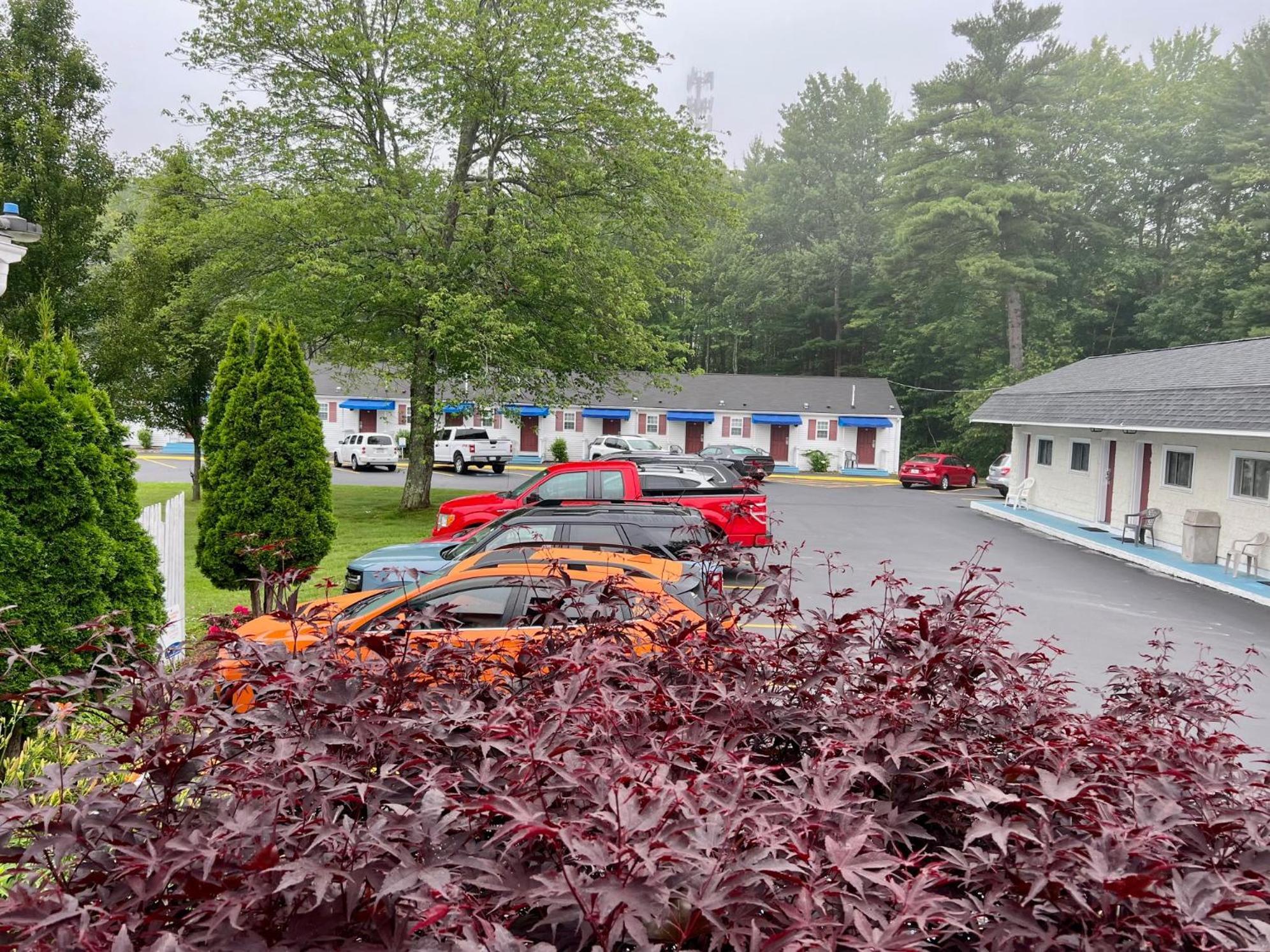 布朗瑞克1号公路附近罗德威套房酒店 布伦瑞克 外观 照片